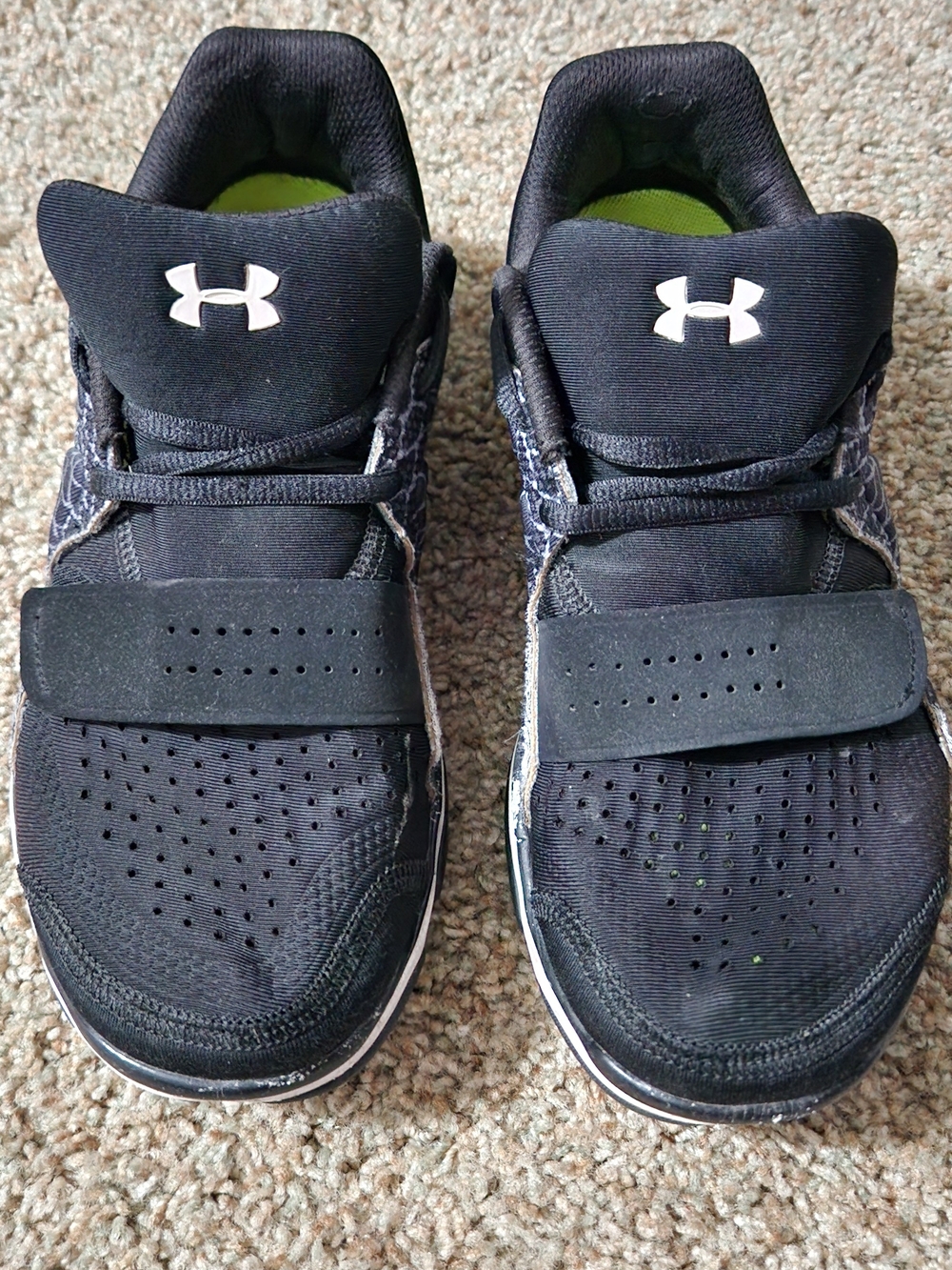 Under Armour Womens Black Athletic Sneakers